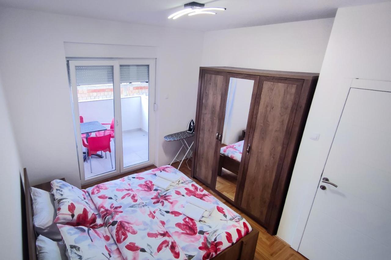 Apartman Vukovic トレビニエ エクステリア 写真