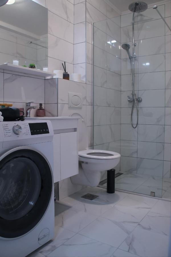 Apartman Vukovic トレビニエ エクステリア 写真